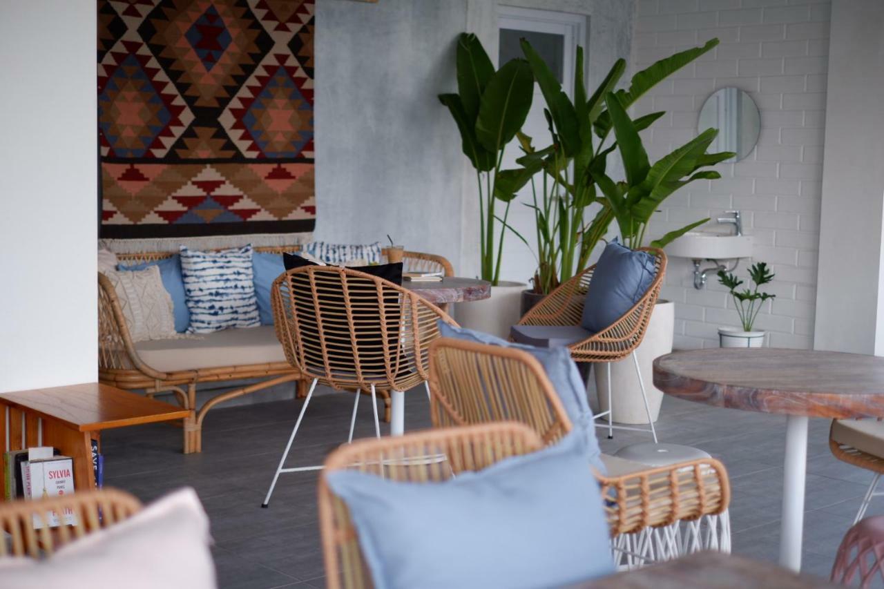 Hotel The Sloth Bali Canggu Zewnętrze zdjęcie